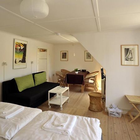 Bed & Coffee Ærøskøbing Стая снимка